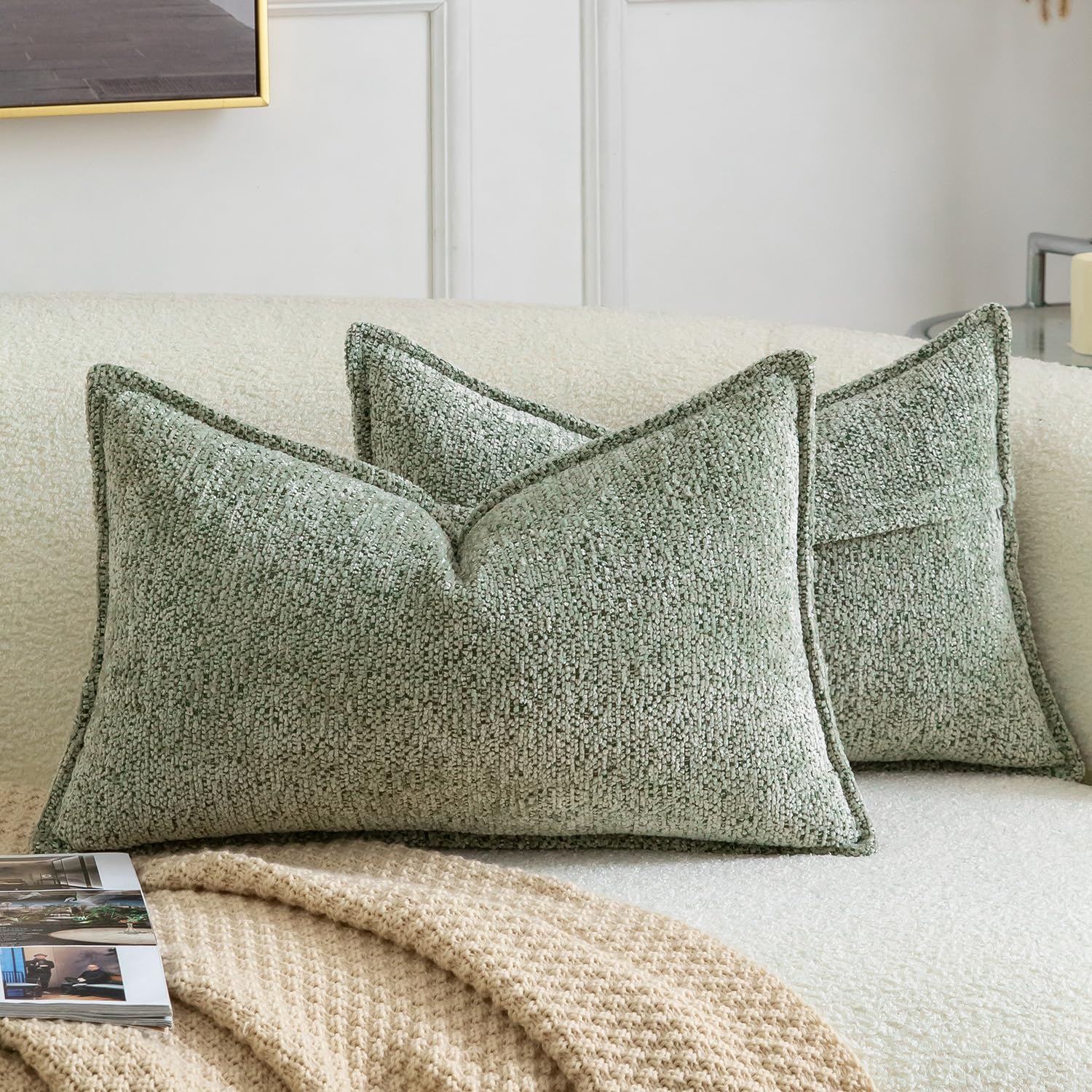 Madizz Pack of 2 Decorative Cushion Covers Boho Soft Textured Chenille Throw Pillows Solid Pillow Covers for Couch Sofa Bedroom Living Room 30x50 CM, Light Green