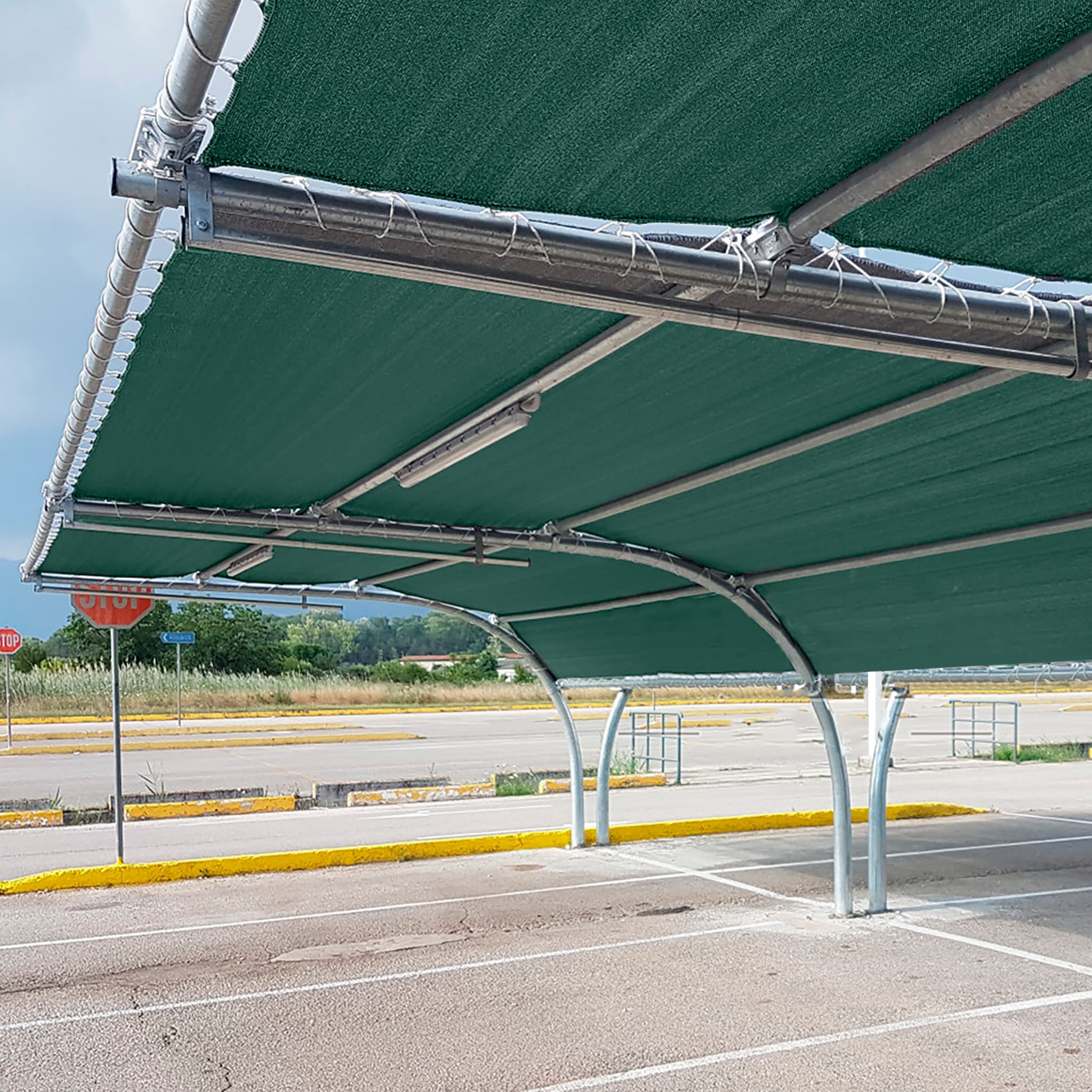 UISEBRT Pannello di Recinzione Protezione Privacy Tessuto HDPE 150 g/m² Antivento Pannello Tennis con Fascette per Giardino, Campo Sportivo, Recinzione a Catena (1.5x10m, Verde)