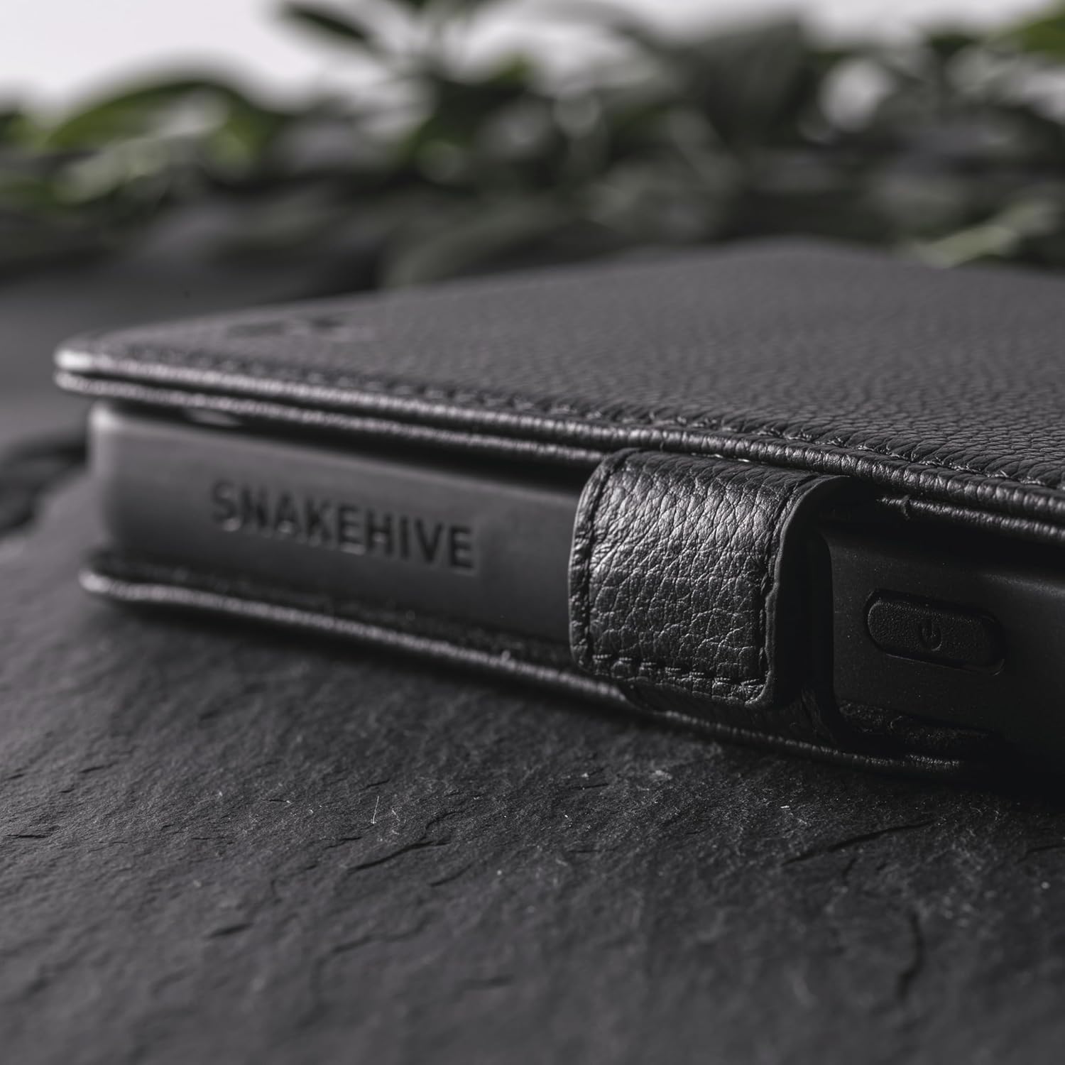 Snakehive Leather Wallet for Samsung Galaxy S25 Ultra - Real Leather Wallet Phone Case - Genuine Leather with Viewing Stand and 4 Card Holder - Side Clasp Flip Folio Cover with Card Slot (Black)