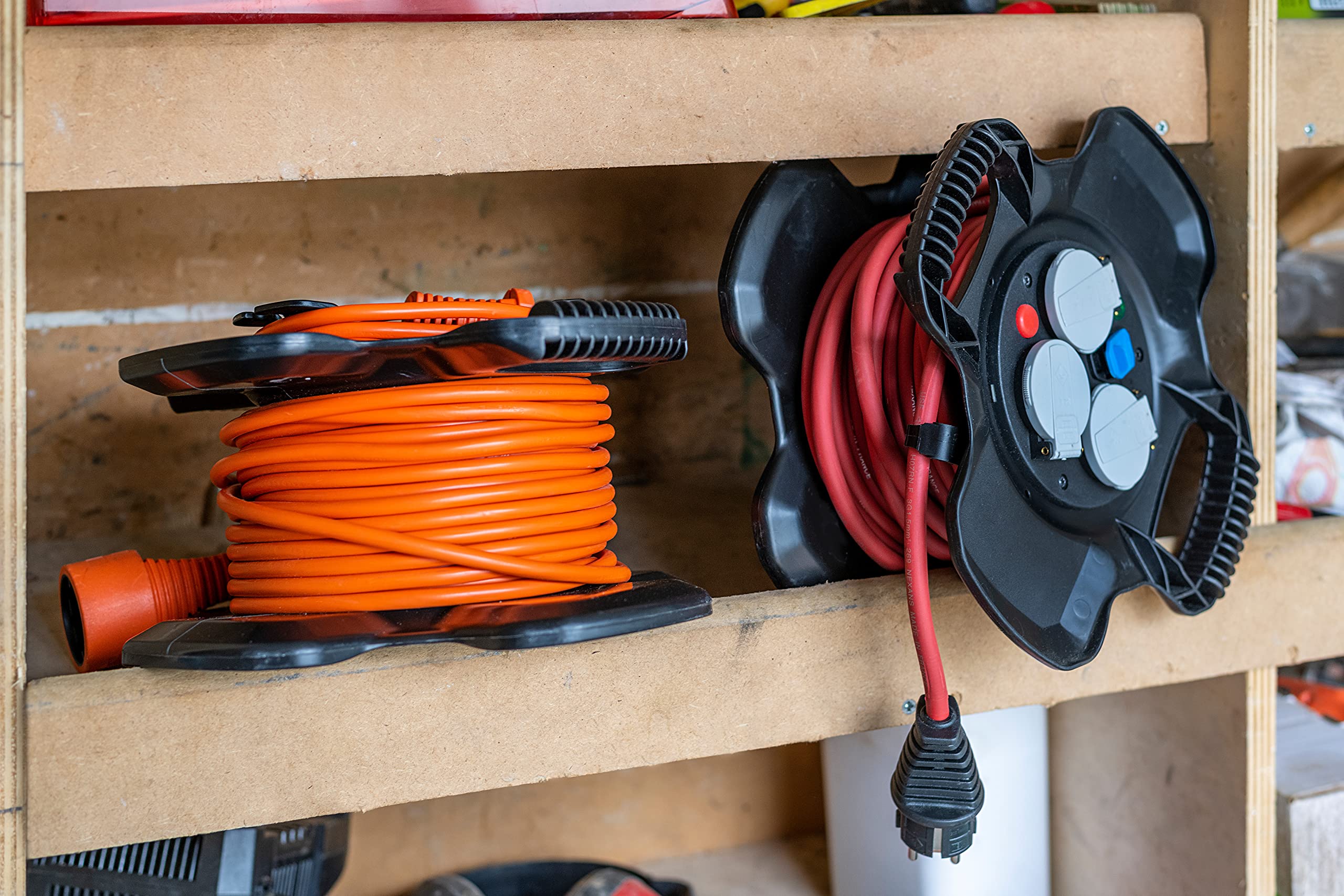 Brennenstuhl Kompaktowy zwijacz kabla elektrycznego X-GUM z dodatkowym przedłużeniem (18,50+1,50m, bez uziemienia, tymczasowe użytkowanie na zewnątrz, wyprodukowany we Francji)