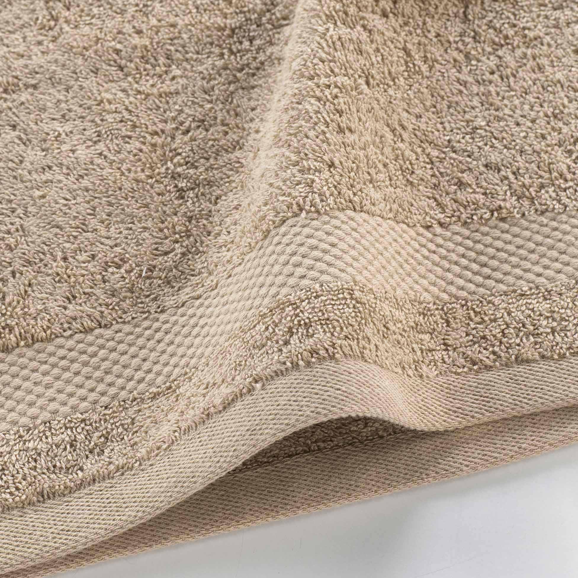 Douceur d'Intérieur, Elegance Hazelnut Guest Towel (30 x 50 cm) 100% Cotton Plain, Chestnut Brown, Serviette Invité (30 x 50 cm) - Image 3
