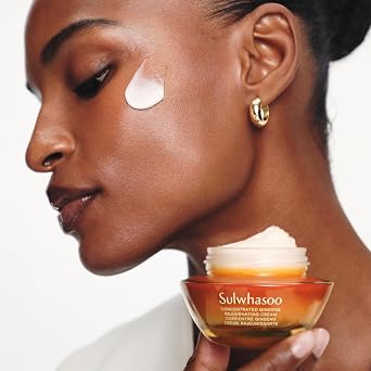 Sulwhasoo Concentrated Ginseng Rejuvenating Cream | Anti-Aging Korean Moisturizer | With Ginseng, Peptides & Squalane | Firms & Reduces Wrinkles | Hydrating Face Cream for All Skin Types