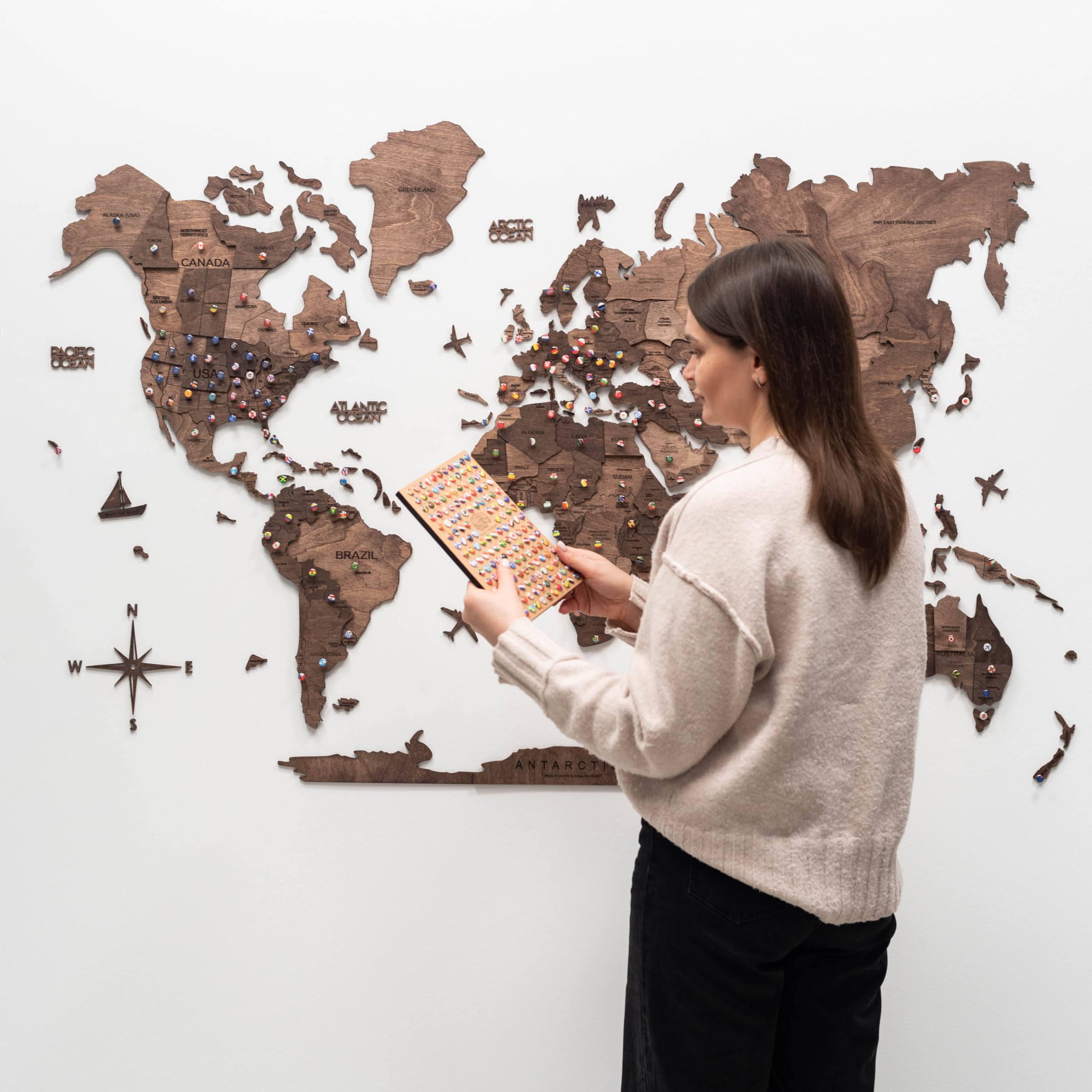 ENJOY THE WOOD 3D Wood World Map Wall Art Large Wall Décor - World Travel Map - Any Occasion Gift Idea - Wall Art For Home & Kitchen or Office (Large, Dark Walnut)