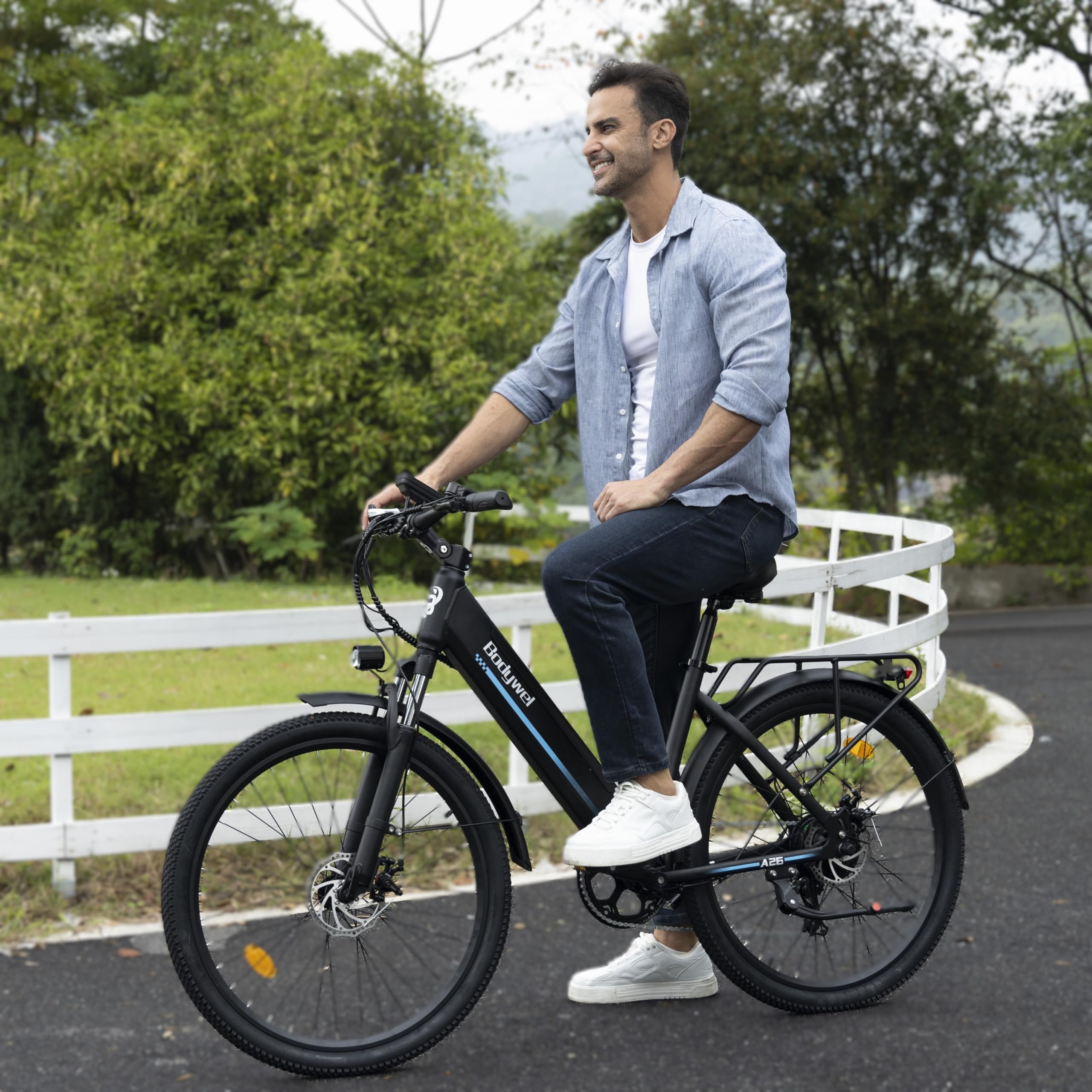 Bodywel A26 Bicicleta Eléctrica Hombre 26 Pulgadas, E-Bike con Batería Extraíble 36V 13Ah, Autonomía 35–60 km, Motor 250W, 7 Velocidades, Frenos de Disco Mecánicos