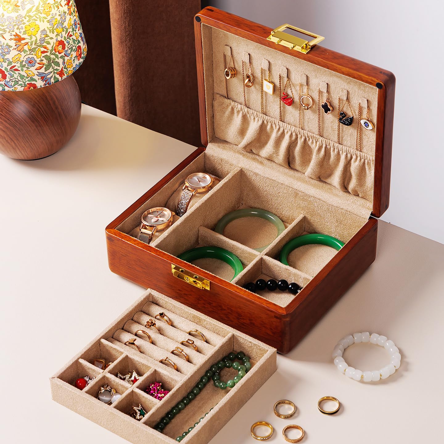 Pudełko na biżuterię z zamkiem, 2-poziomowe solidne drewno orzechowe vintage drewniany organizer na biżuterię dla kobiet mężczyzn aksamitna podszewka na kolczyki, pierścionki, naszyjniki,