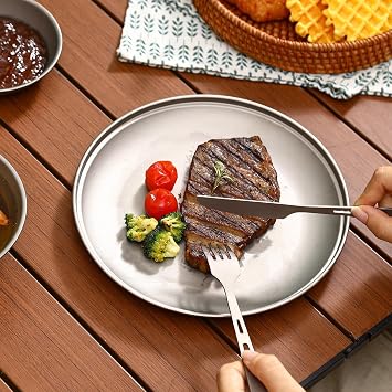 مجموعة ملاعق وسكاكين وشوكة من التيتانيوم وأدوات تخييم وحقيبة حمل وأدوات مائدة