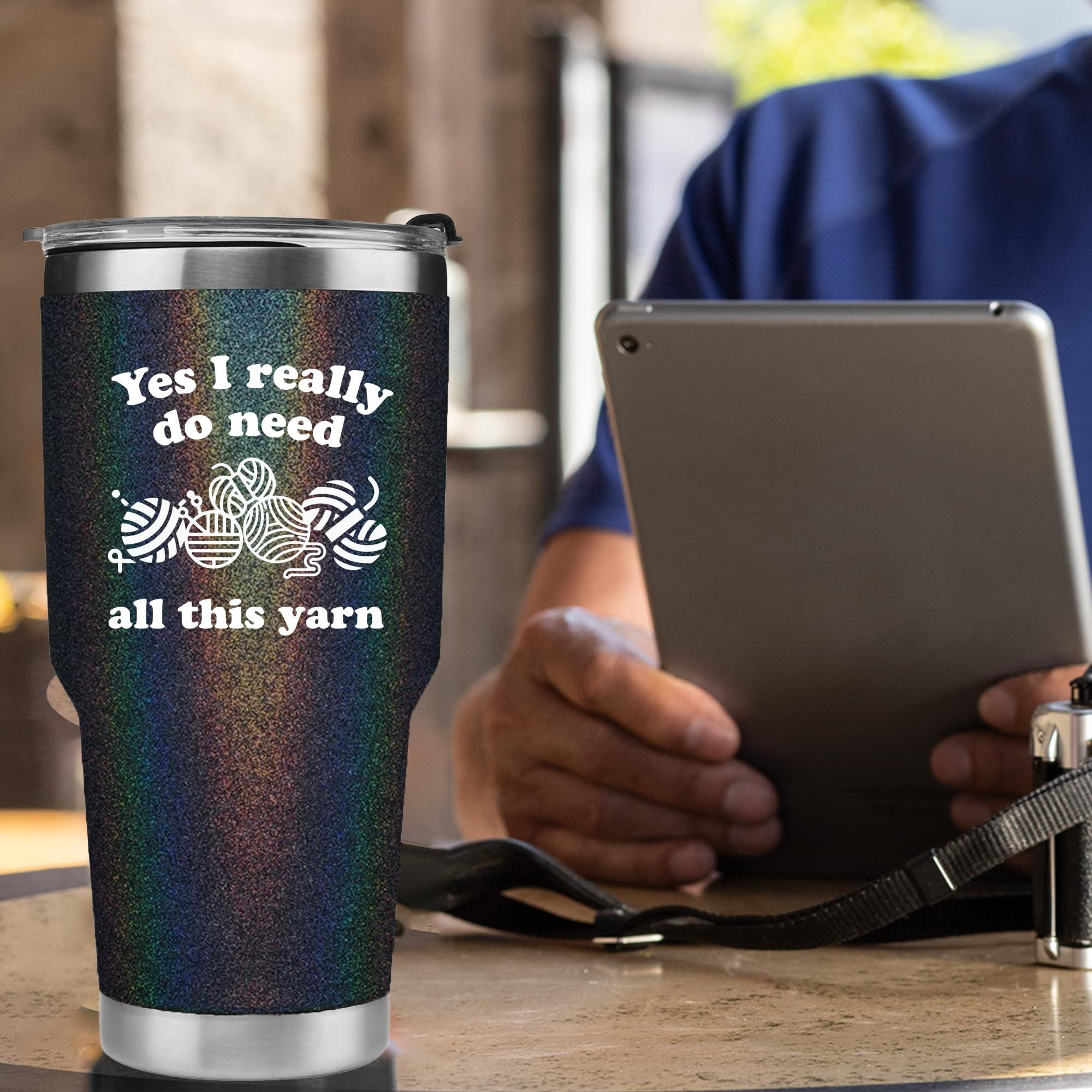 Panvola Tazza Termica 20 Oz Per Uncinetto E Maglia – 'Yes I Really Do Need All These Yarn' In Acciaio Inox, Isolata, Con Cannuccia, Nera Con Paillettes - 5