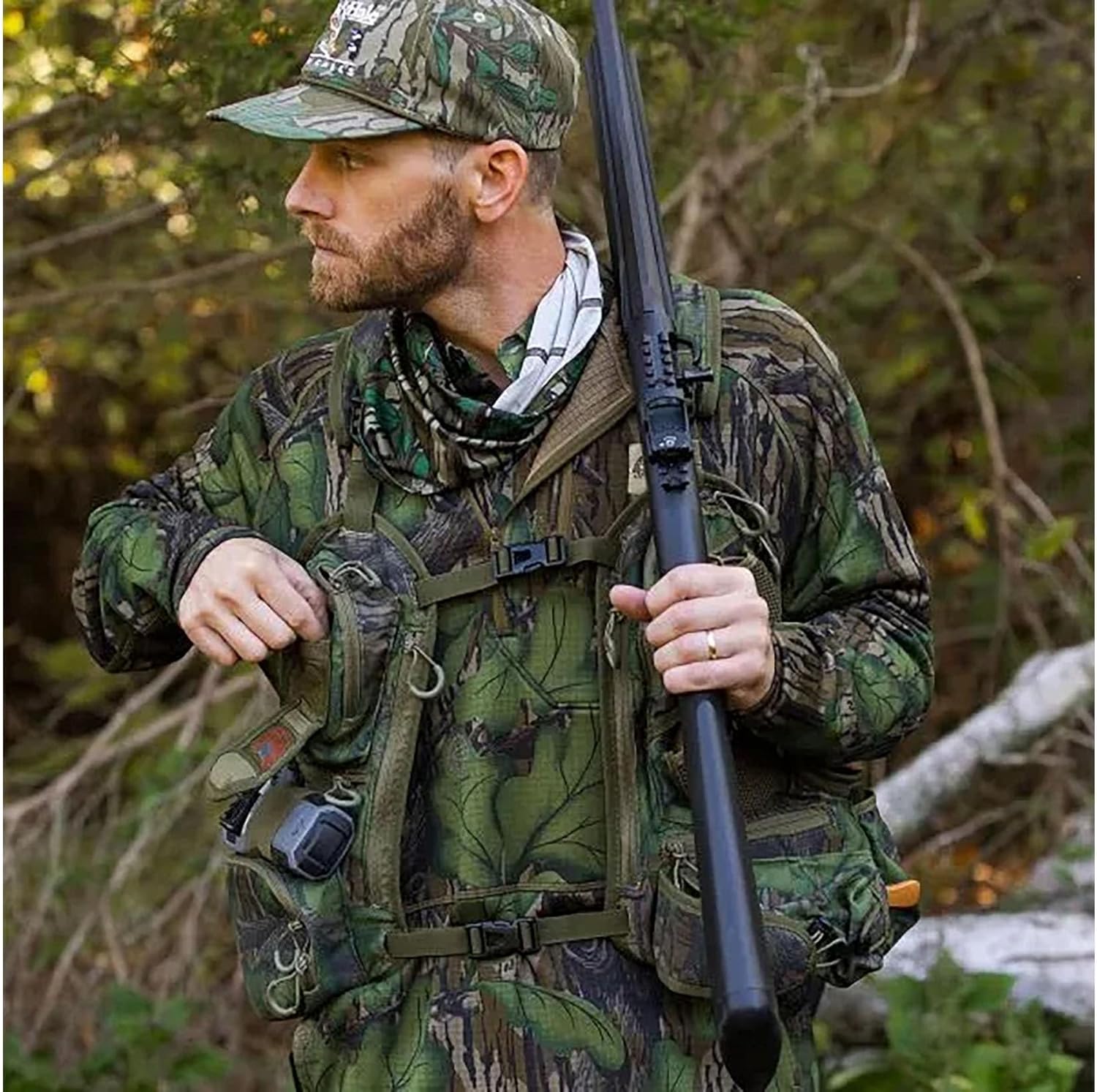 Knight & Hale Run N’ Gun 300 Turkey Vest, Mossy Oak Full Foliage - 2.5 lb Turkey Vest for Hunting - Removable Cushioned Seat