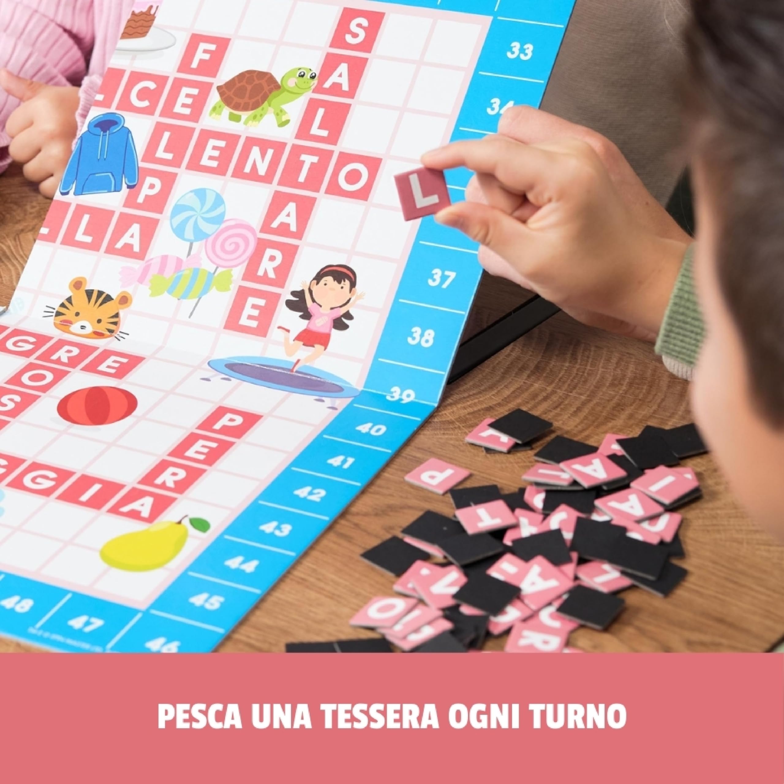 Editrice Giochi, Il Mio Primo Scarabeo Edizione Italiano-Inglese, Gioco da Tavolo, Gioco per Apprendimento di Lettere e Parole, Giochi da Tavolo per Bambini, da 2 a 4 Giocatori, 4+ Anni
