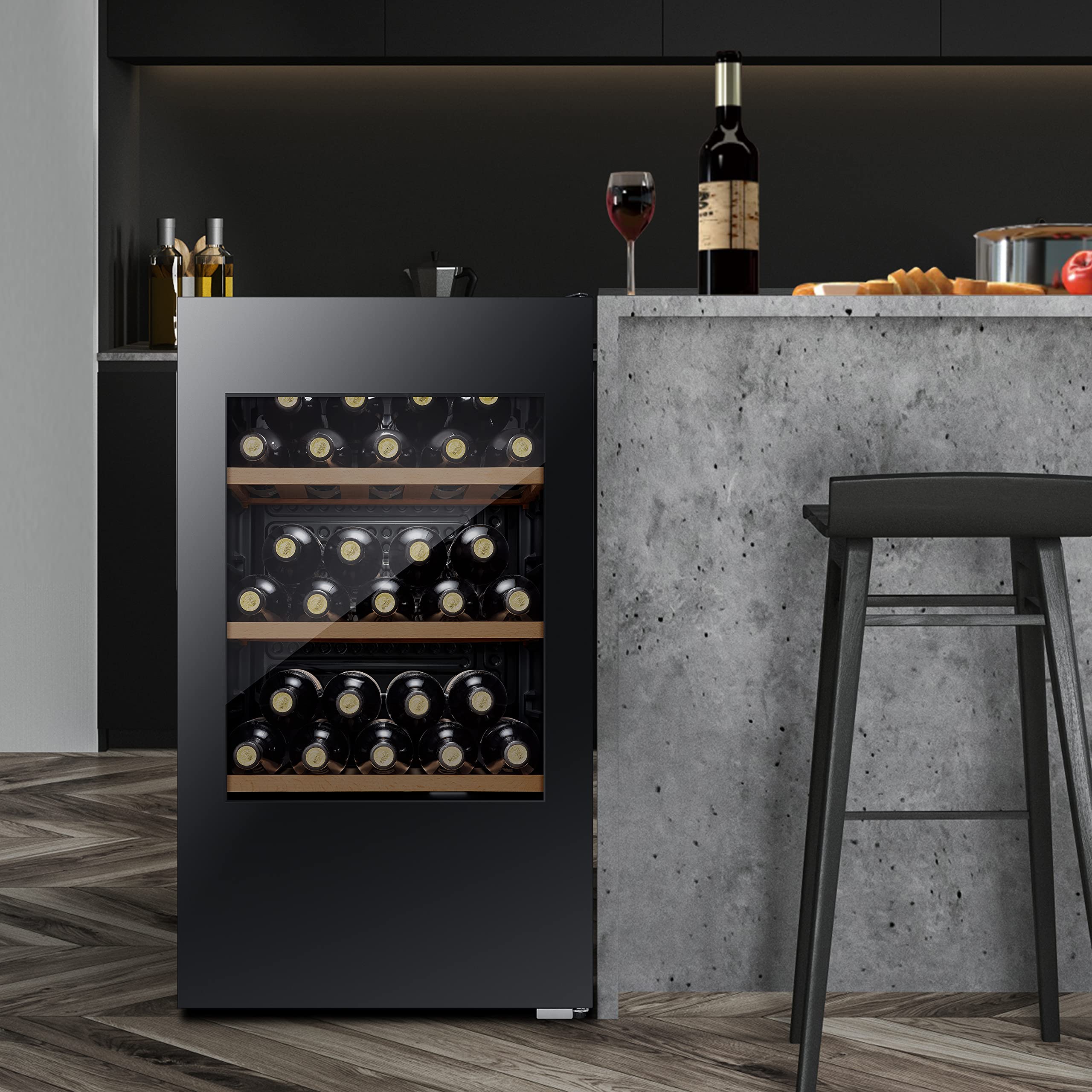 Hisense RW12D4NWG0 - Cantina Vino 30 bottiglie, Monotemperatura, Vetri Anti UV, Ripiani in Legno, Display Touch, Illuminazione Led, Anno 2022