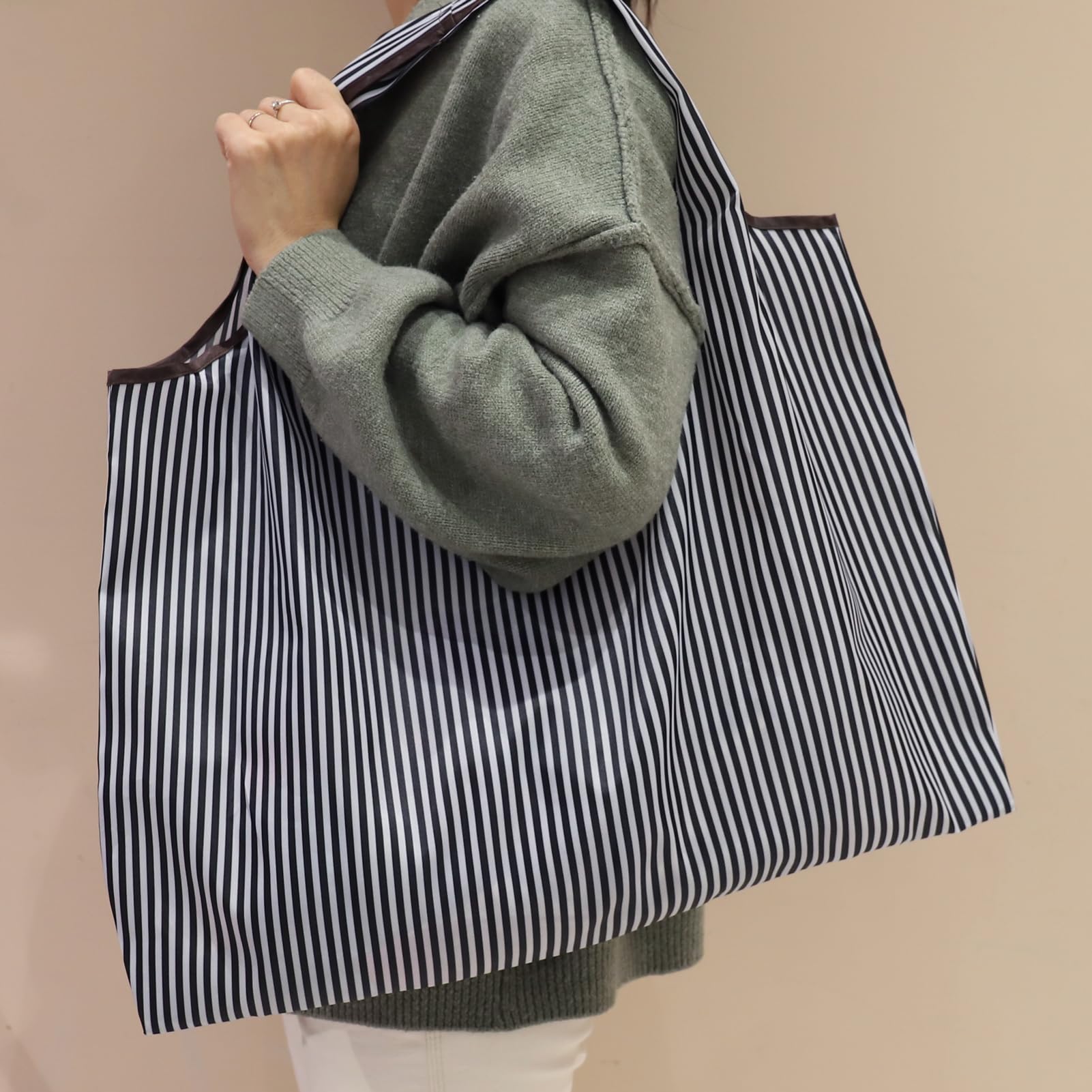 FenFang Reusable Shopping Bags Foldable, Extra Large Grocery Bag, Washable Pocket Shopper Bag - Image 3