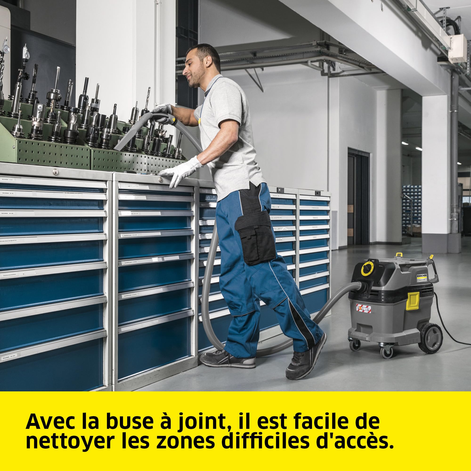 KÄRCHER Aspirateur Eau et poussières NT 30/1 Tact L, Max. 1380 W, Filtre plissé Plat, réservoir : 30 l, Tuyau : 4,0 m, suceur pour sols humides/secs (360 mm), buse de Fentes