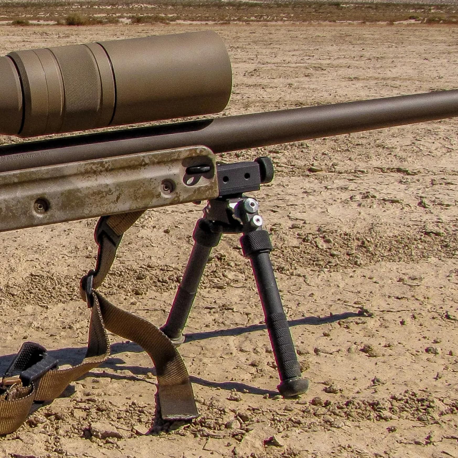 BIPOD ÚNICO 360 ° Rotación de altura ajustable Bi Pods para rifles, palitos de disparo portátiles plegables removibles rápidos para la estabilidad de los rifles de caza y disparos de objetivos afuer