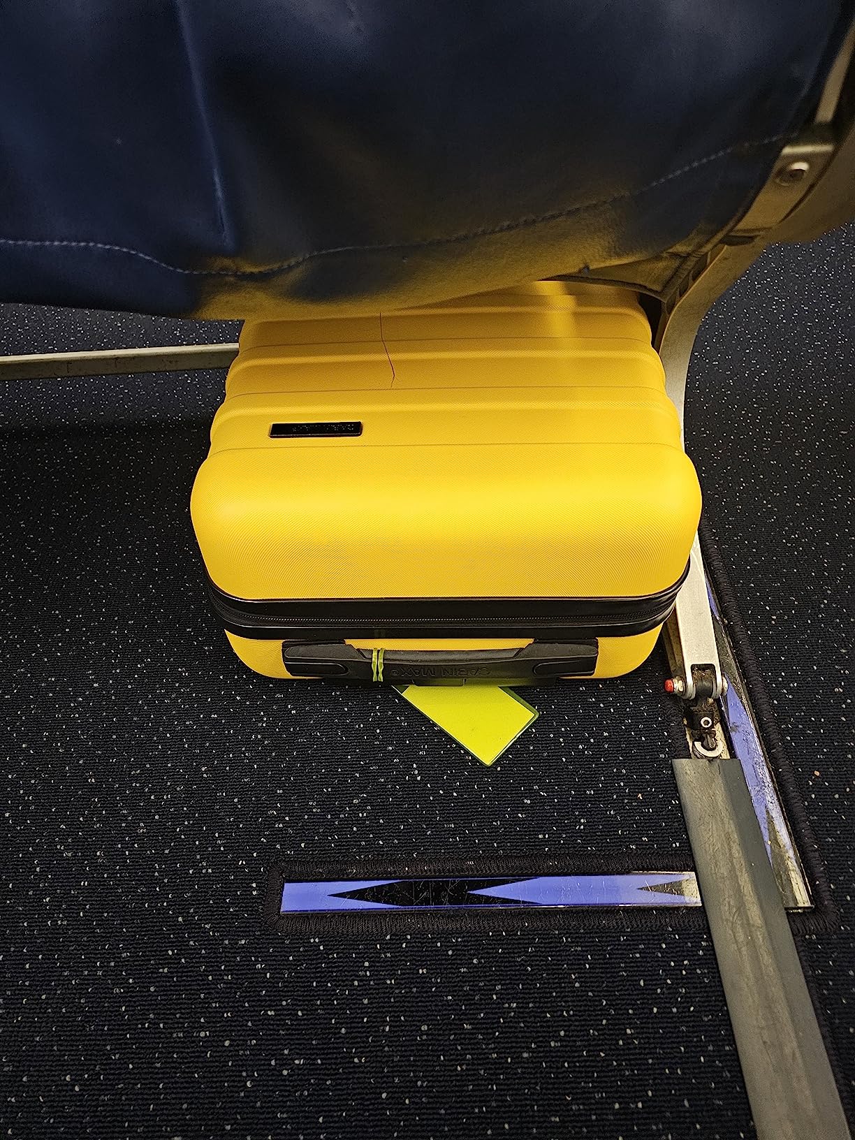 Cabin Max Anode Carry on Suitcase 18"x14"x8" (45x36x20cm