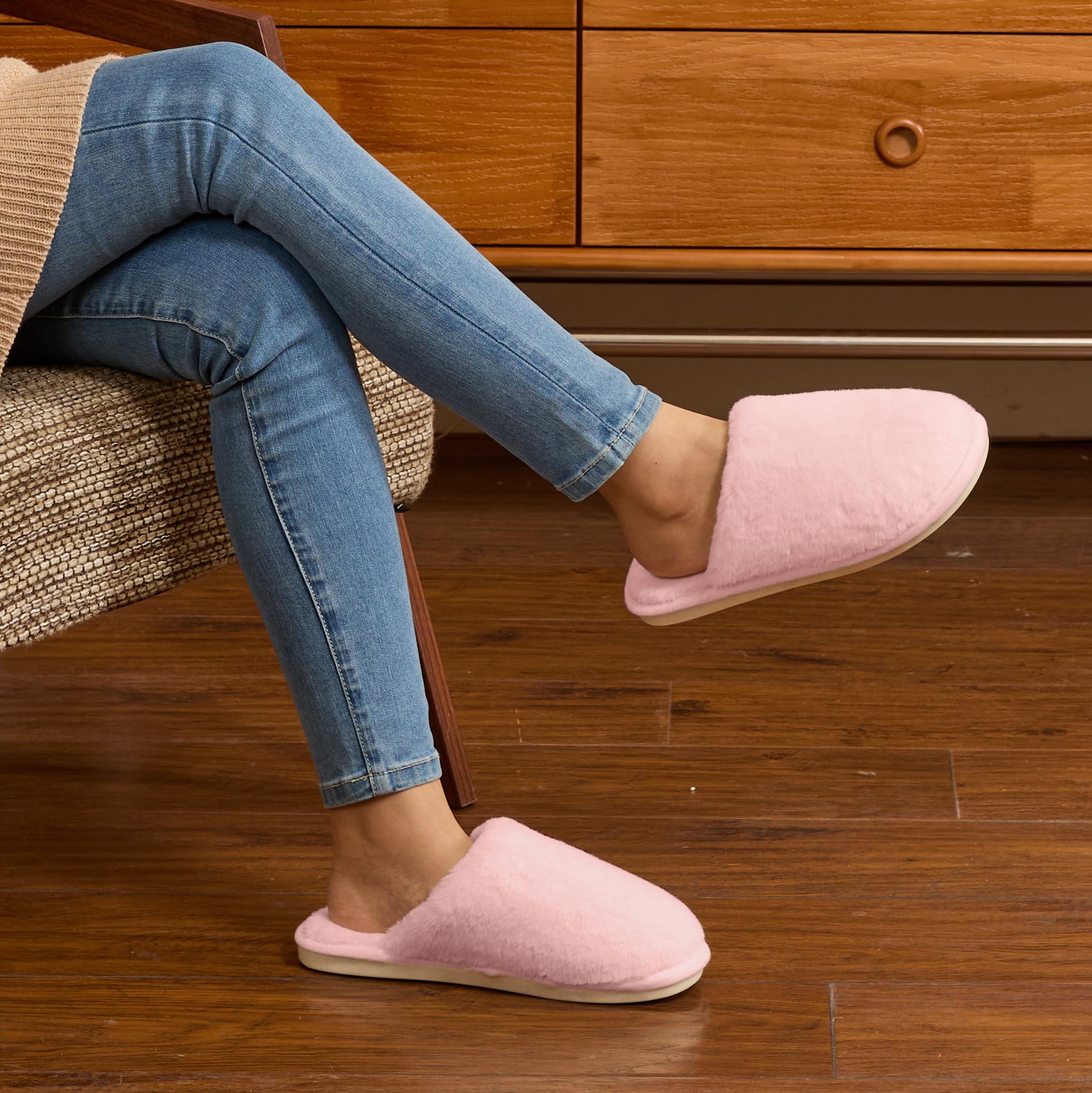 Coswind Pantofole Donna Uomo Invernali Ciabatte Pelose Peluche Calde with Memory Foam Imbottite Casa Antiscivolo Mocassino Scarpe Morbide Comode Unisex Eleganti