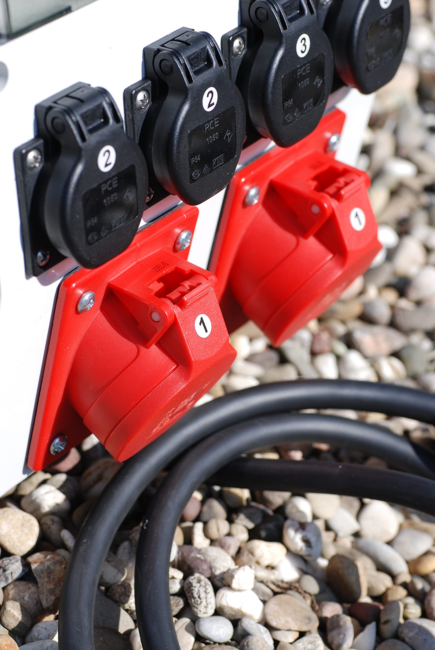 Ehmann Mobiler PROFI Verteiler mit Tragegriff, FI/LS, Made in Germany, 6 Ausgänge (2 x CEE 16 A / 4 x 230 V~), 2m Zuleitung H07RN-F 5G 2,5mm², IP54, K2, BGI-GUV-I608