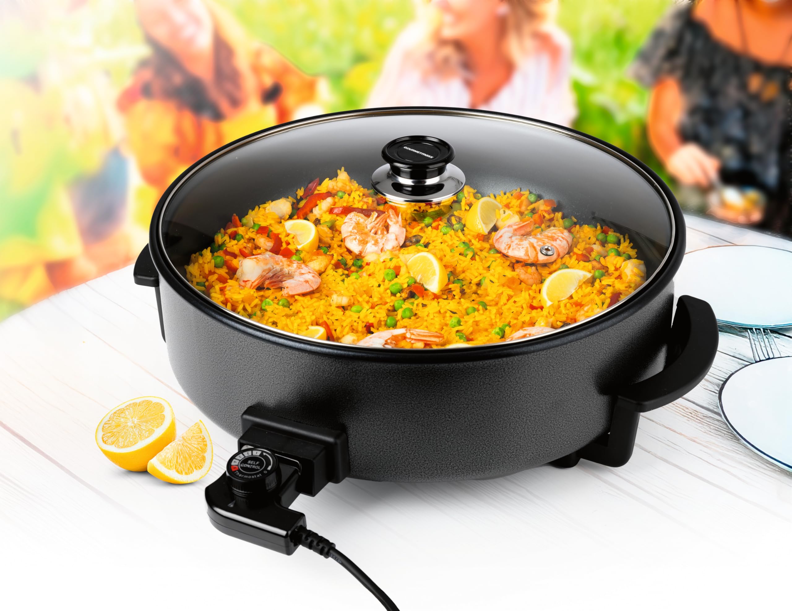 GOURMETmaxx Padella elettrica per pizza con termostato, coperchio in vetro e rivestimento antiaderente, padella multifunzione con diametro di 42 cm e 1500 Watt, ideale per feste