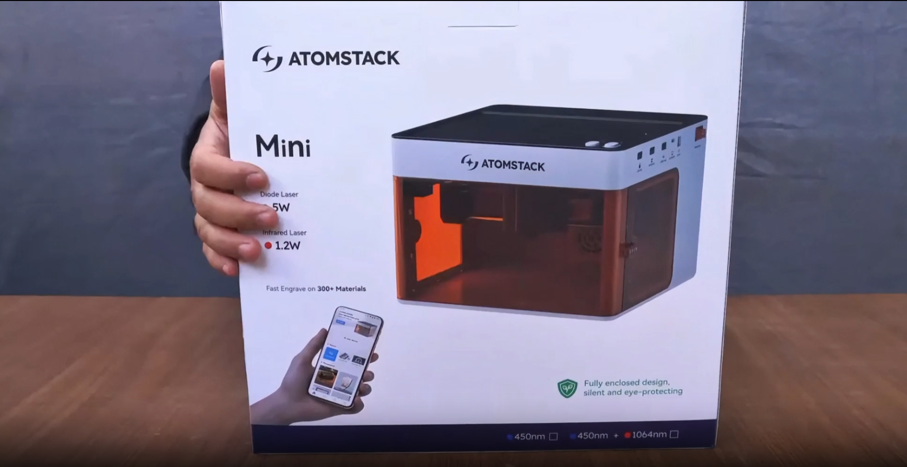 Amazon | ATOMSTACK P1 密閉型レーザー彫刻機、初心者向け 5000mW ミニ