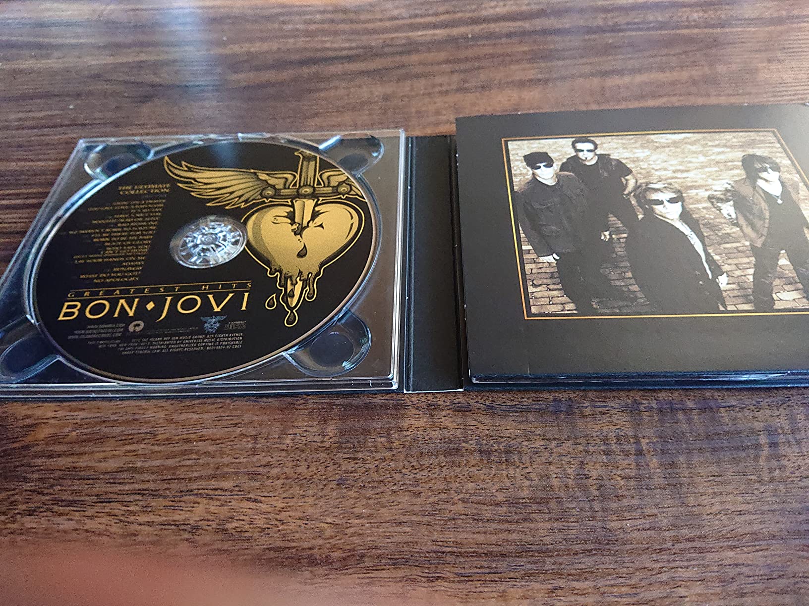 Amazon.co.jp: Bon Jovi Greatest Hits: ミュージック