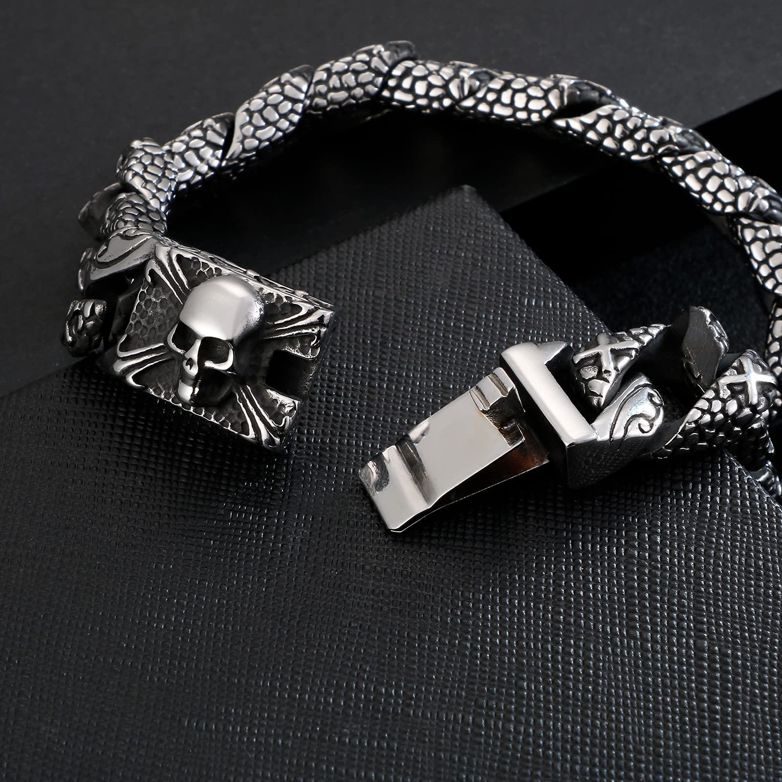 UNIQAL | Königsarmband Edelstahl Panzerkette mit Schädel "HALL OF VALHALLA" Mens Skull Gliederkette Fahrradkette mit Totenkopf | Motorradkette Bracelet | Gratis Geschenk Box
