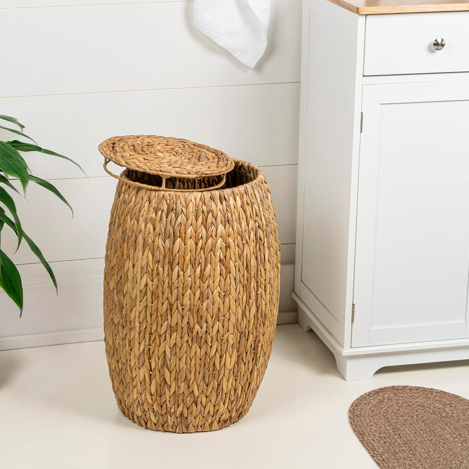 happimess SSL1001A Colt 21.06" Coastal Bohemian Handwoven Hyacinth Barrel Wicker Storage Basket with Lid End Table,Natural Side Table for Decoration in Bathroom, Bedroom, Living Room