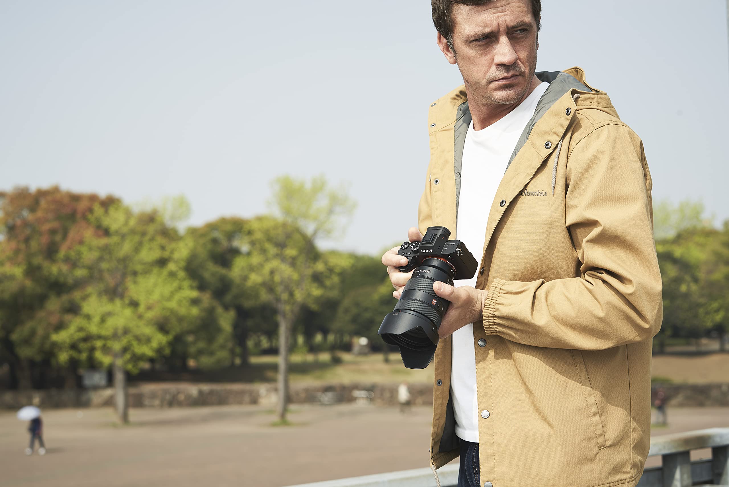 Sony Alpha 7 R III | Appareil Photo Numérique Hybride Plein Format (42, 4 MP, 4K HDR Video, Écran 3" LCD Suivi des Yeux, Batterie Haute Capacité) (ILCE7RM3) Noir