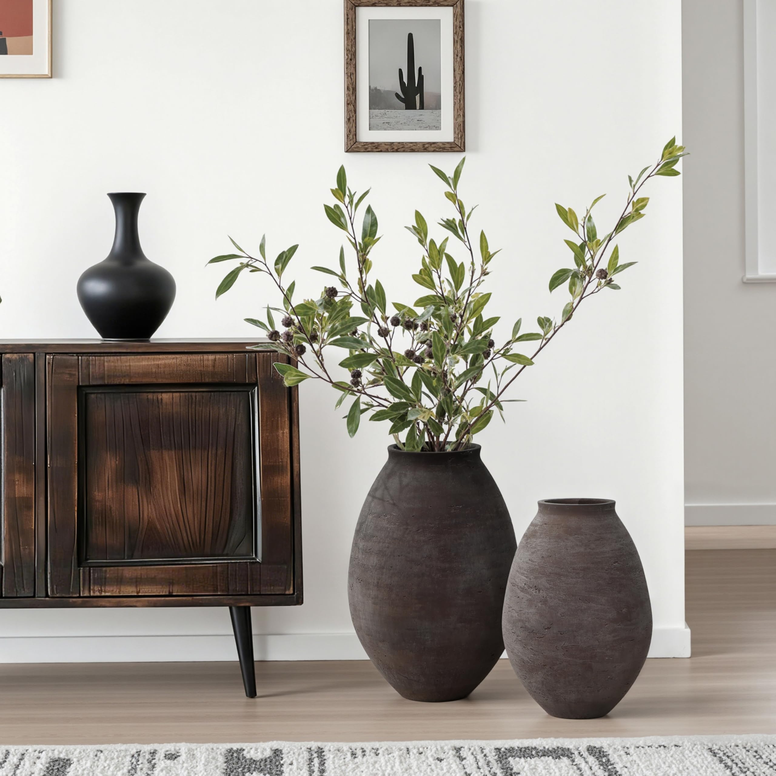 Hometopia Vase Groß Braun 40 cm – Rustikale Betonvase im Wabi-Sabi Stil, Große Bodenvase aus Zement für Pampasgras & Trockenblumen, Handgefertigte Dekovase