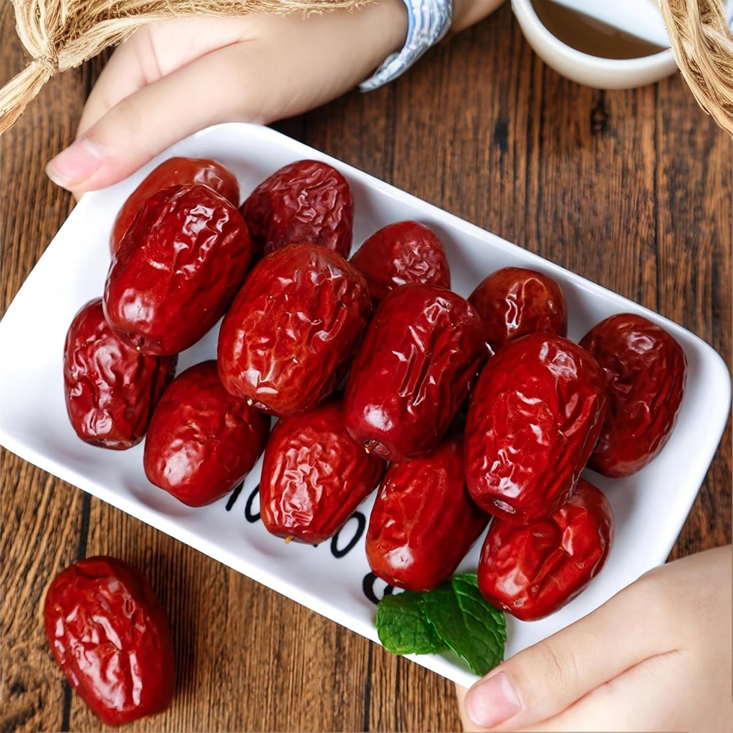 DGYLHBJ 2.2LB Premium Jujube Dates, Chinese Red Dates, 100% Natural Dried Dates No Added Sugar, Superfood for Tea, Baking, Cooking Without Additives, Nutrient-Rich Jujube Snacks, 红枣 (Large Dates-2.2LB)