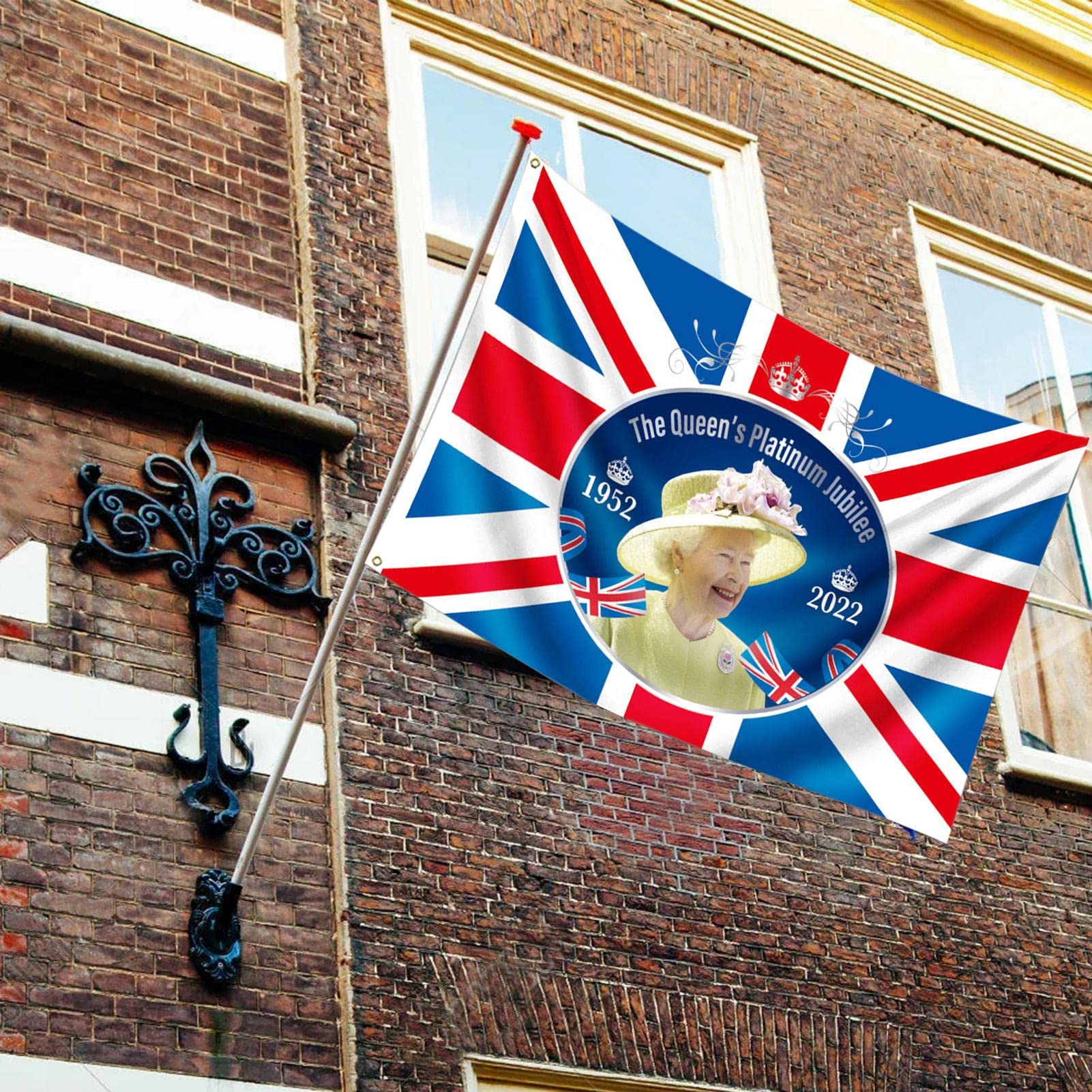 Amazon.co.jp: エリザベス2世 Elizabeth II Queens Flag イギリス国旗