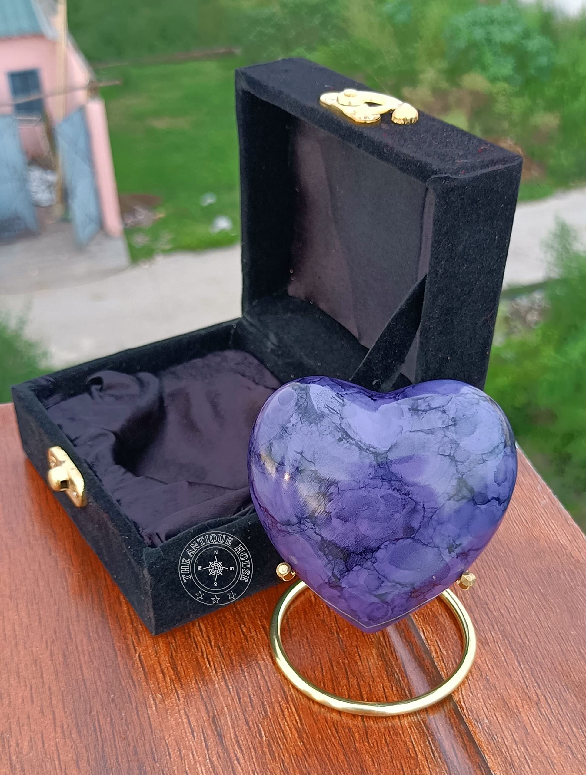 Urna de cremación morada para cenizas, recuerdo de corazón, urna con caja negra y soporte de latón, mini urna para tu ser querido adulto y entierro funerario para adultos y bebés
