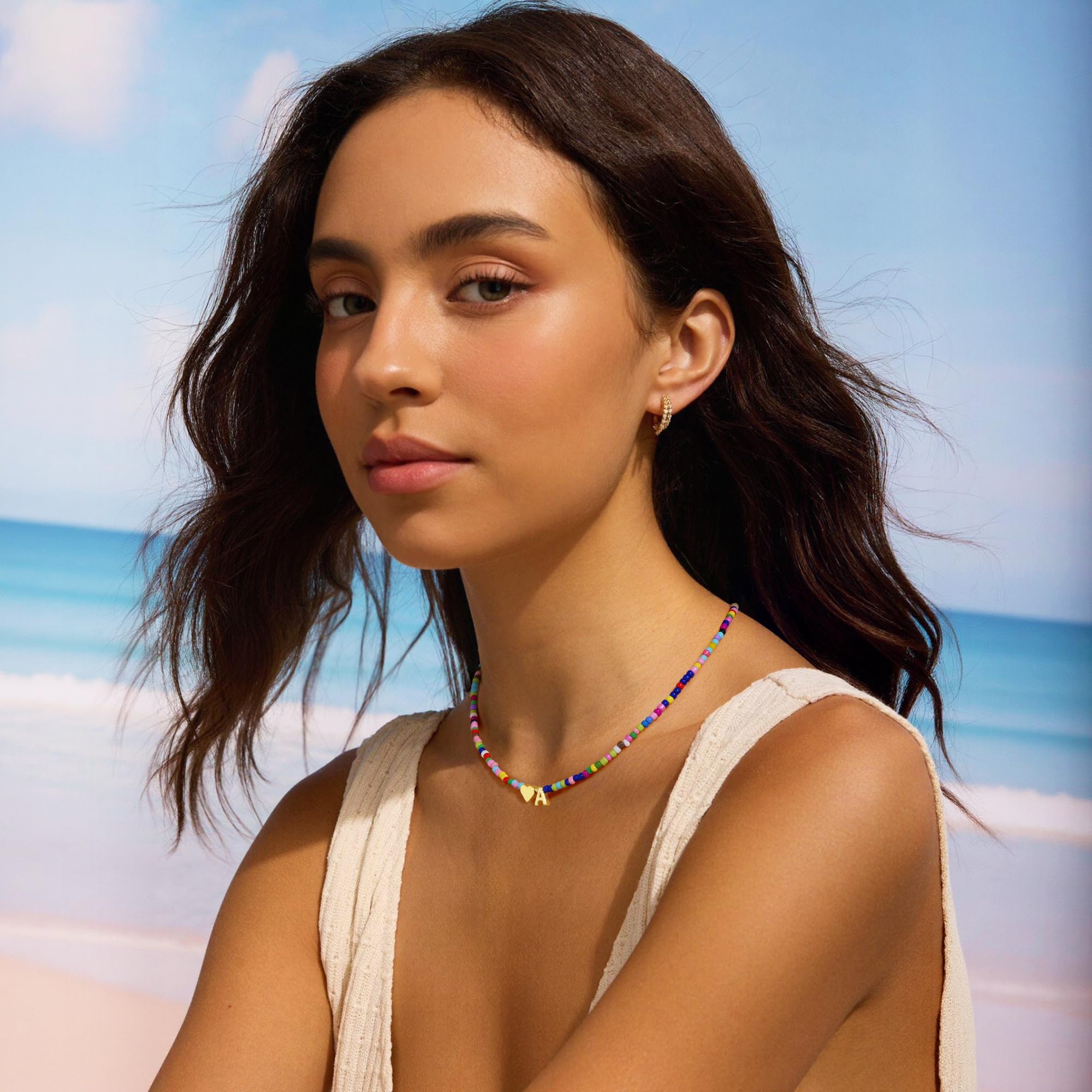 Turandoss Herz Kette mit Buchstaben - Boho Perlen Buchstaben Kette Herz Personalisierte Geschenk für Frauen Muttertag Teenager Mädchen Schmuck