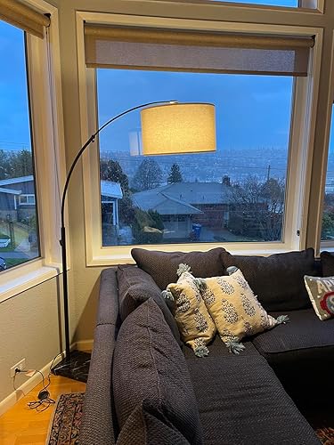 Vista 13 de Brightech Logan - Lámpara de pie de arco brillante, para salas de estar, oficinas y dormitorios, decoración moderna de sala de estar, lámpara de pie