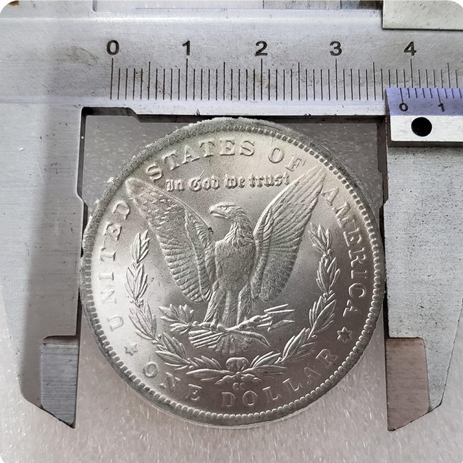 1981 srebrne rogi 1 oz .999 czysty Morgan Silver Dollar (Pre 2024 Morgan Silver Dollar 1878 do 1981)
