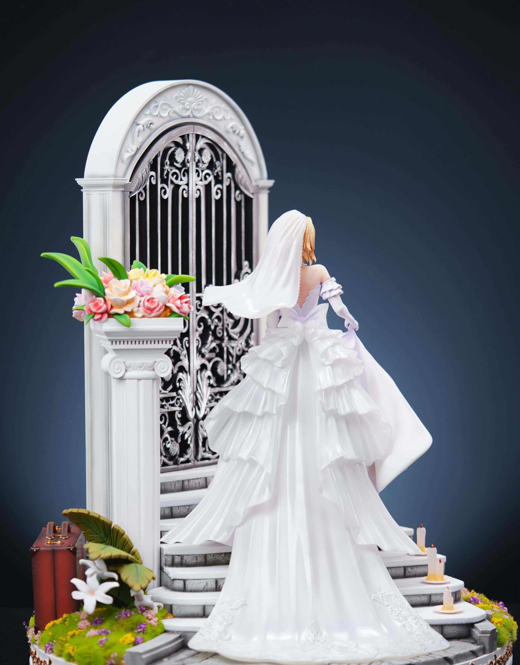 未開封　美遊　ウェディングドレスver Amazon.co.jp: ヴァイオレット・エヴァーガーデン フィギュア