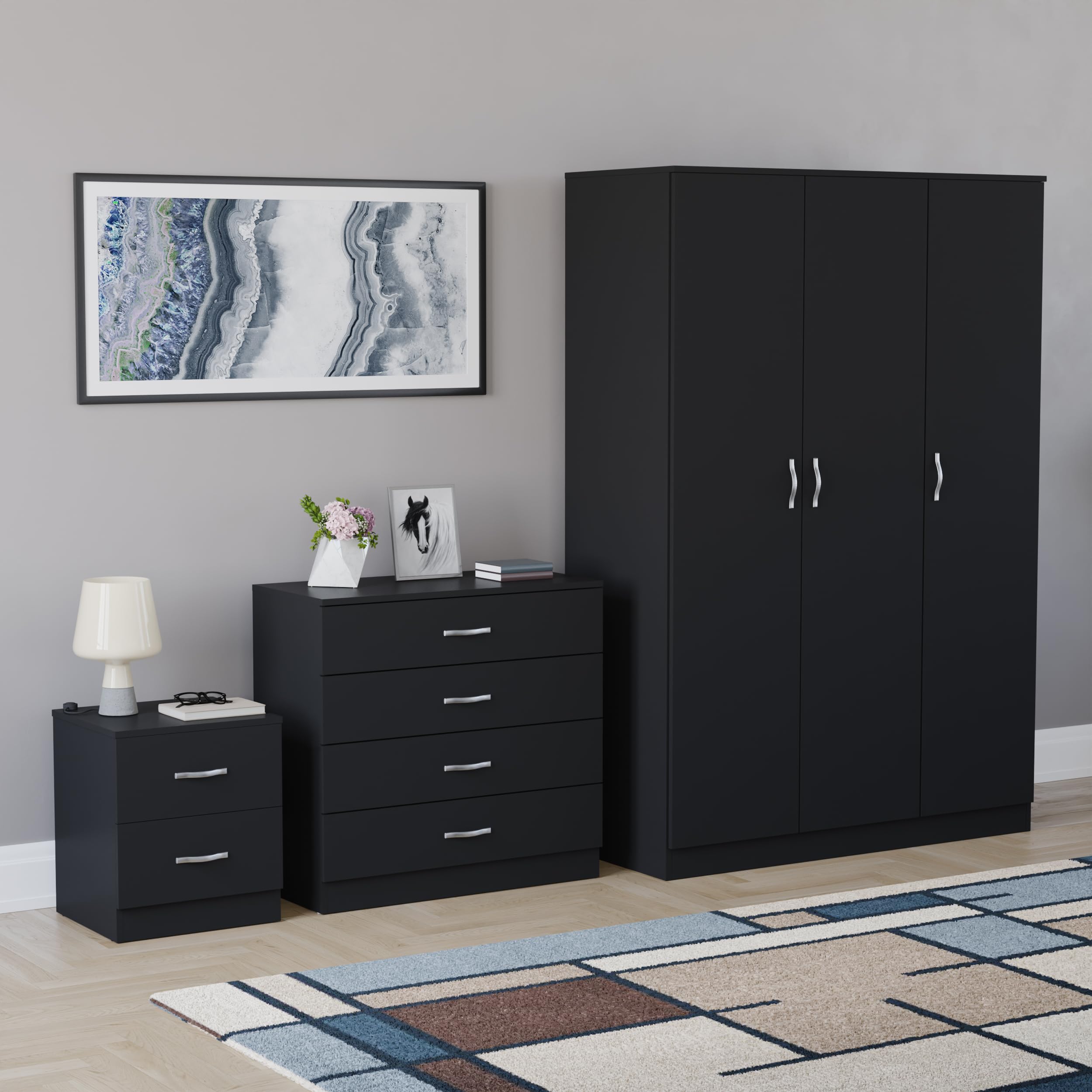 Vida Designs Riano - Juego de dormitorio de 3 piezas (mesita de noche de 2 cajones, cómoda de 4 cajones, armario de 3 puertas), color negro (5)