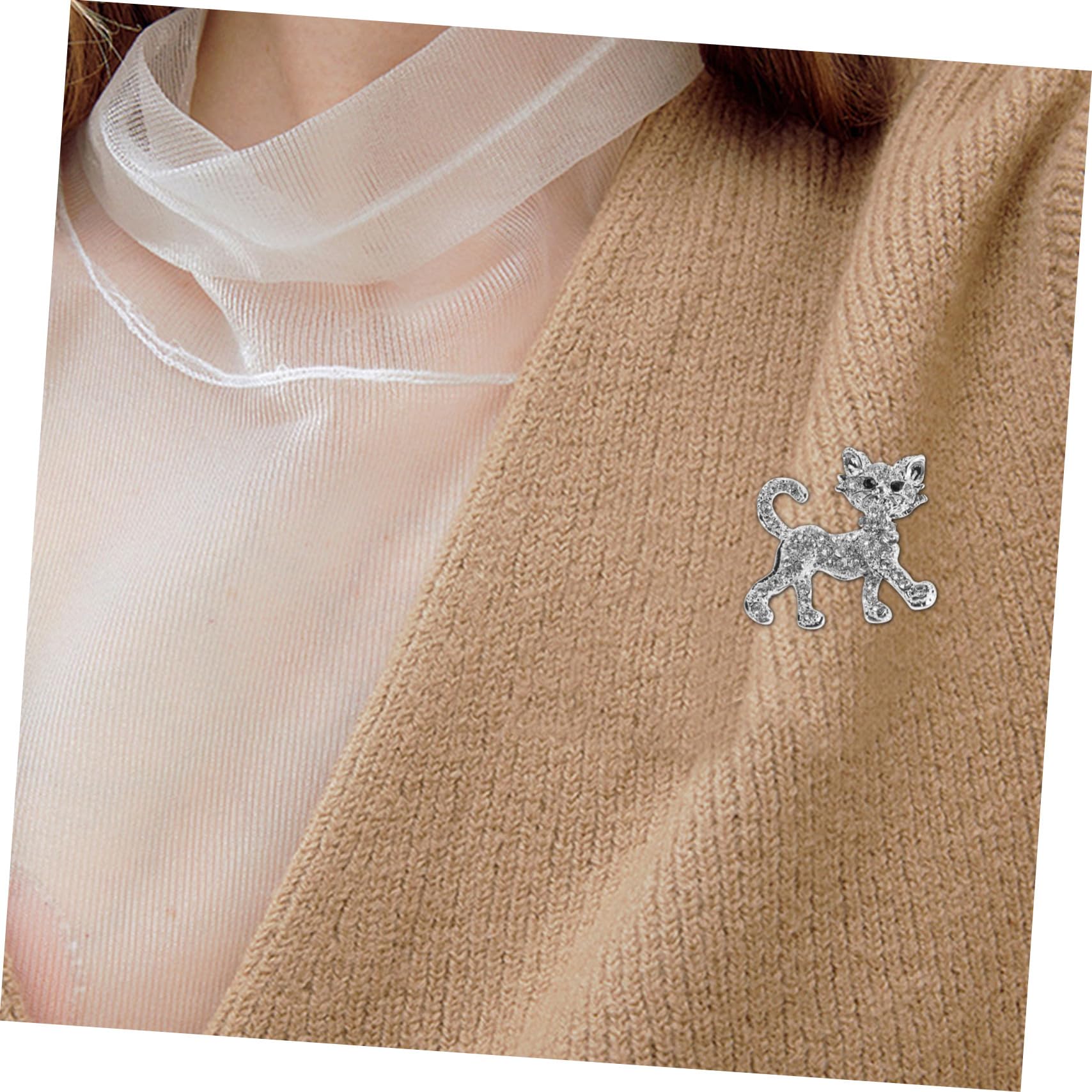 Broches con Forma de Gatito, Ropa de Princesa, Abrigo, Gato de Regazo, Diamantes de imitación, Recuerdo de Boda para Mujer, aleación de Plata