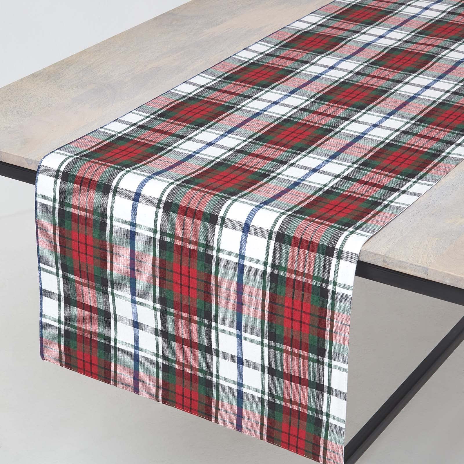 Homescapes Unisex Red Cotton Christmas Snowflake Table Runner In