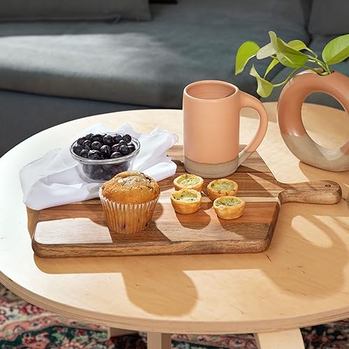Vista 8 de Tabla de cortar de madera de acacia y tabla de cortar con mango para carne, tabla de queso, verduras, pan y embutidos – Tabla decorativa de madera