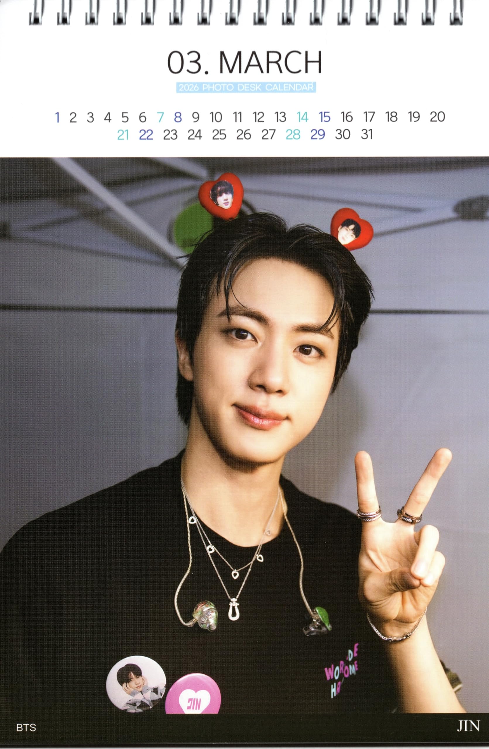 Amazon.co.jp: JIN ジン グッズ 卓上 カレンダー (写真集) 2026~2027年
