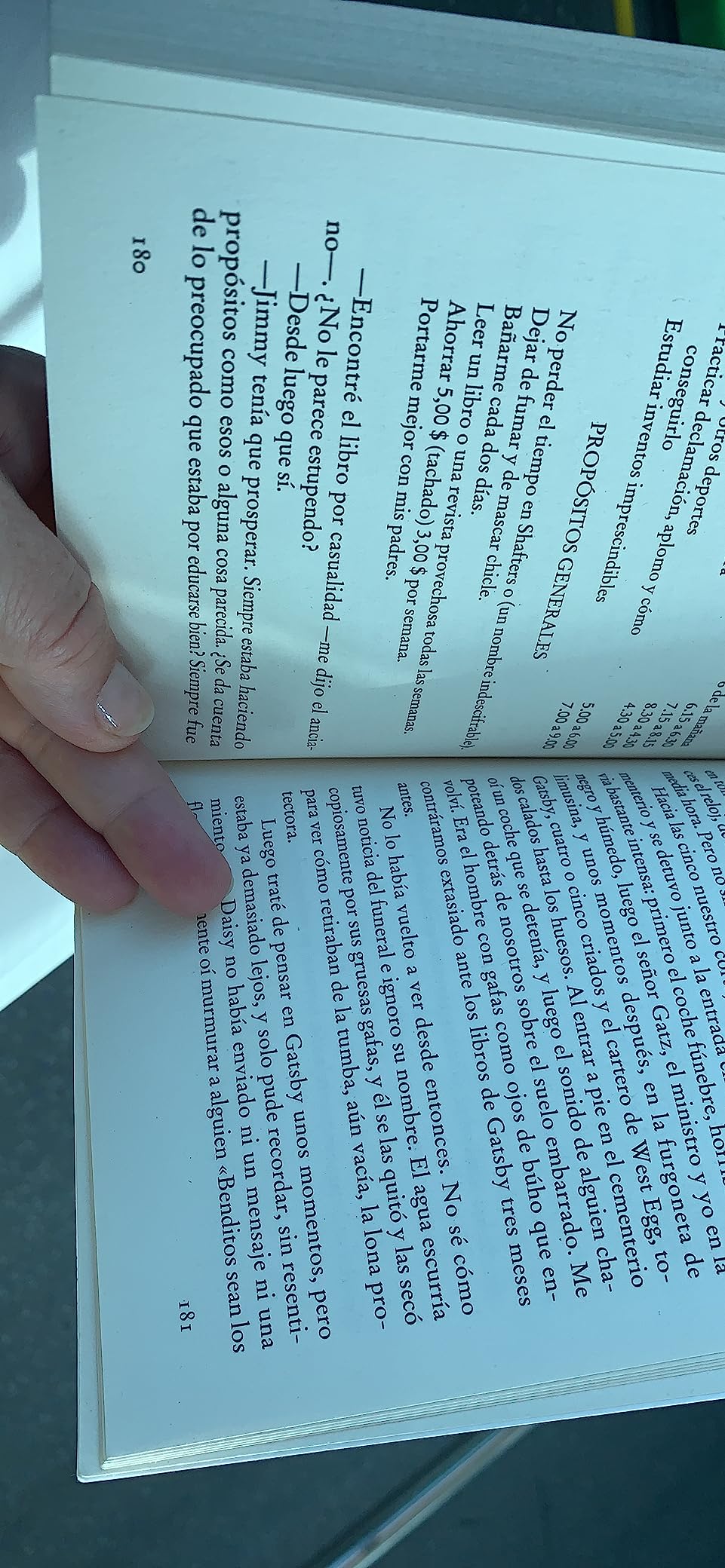 El libro tiene un pagina sin imprimir, querría devolverlo o solucionar  el problema