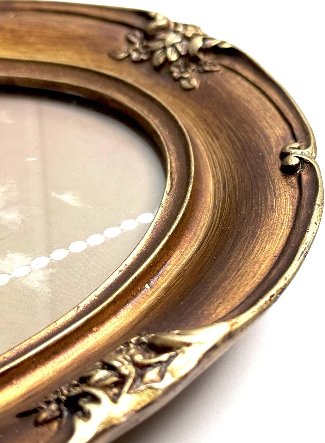 5x7 Vintage Bronze Oval Picture Frame - Glass Front Art Deco Photo Frame - Antique Gold Tabletop or Wall Hanging Frame