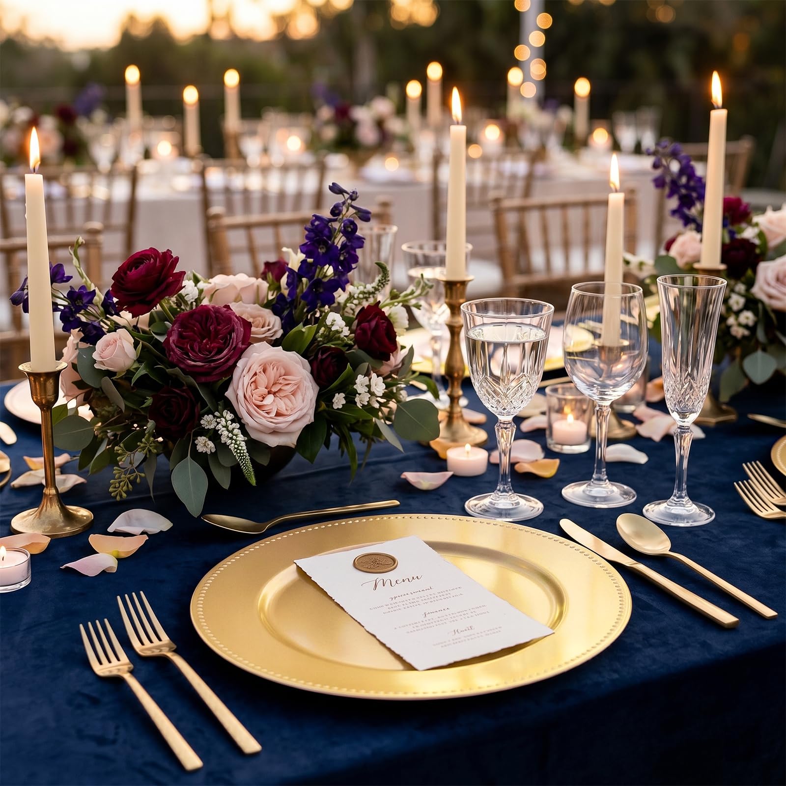 36 platos de carga dorados redondos de 13 pulgadas a granel para cena de boda, elegantes platos de plástico reutilizables para bodas, vacaciones, fiestas, baby shower, decoración de eventos