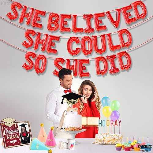 Miniatura 6 de KatchOn, Cartel de She Believed She Could So She Did, color rojo, 16 pulgadas, pancarta de felicitaciones, decoraciones de felicitaciones,