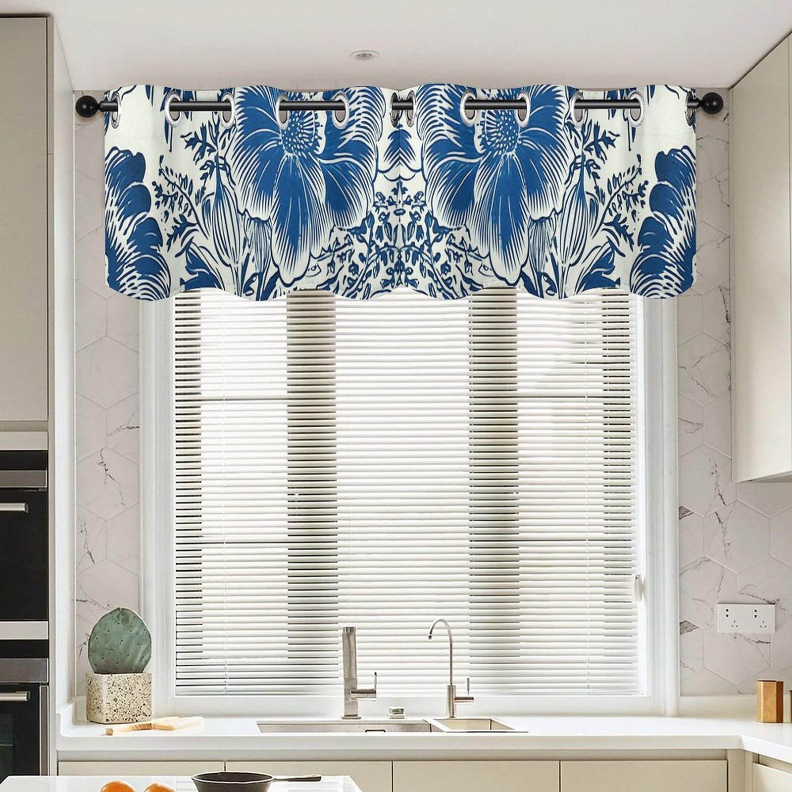 Paire de cantonnières bleues au style chinois chic pour salon