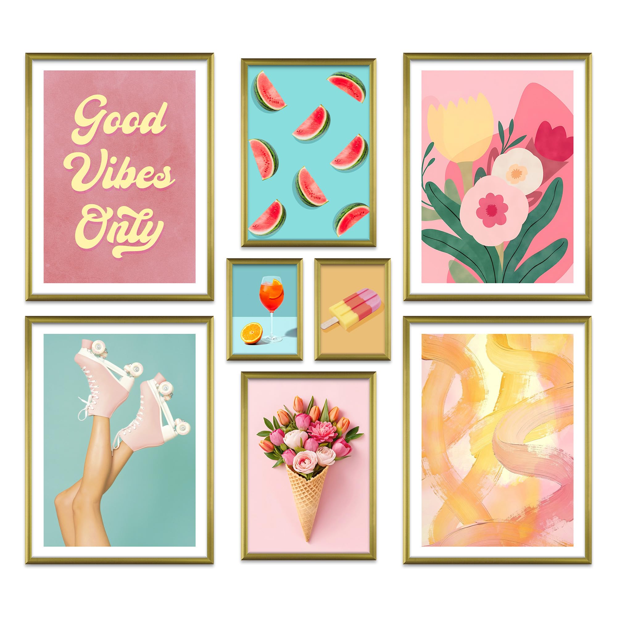 Affiches dopamine été coloré ARTFAVES pour créer un mur de cadres vitaminé dans le salon