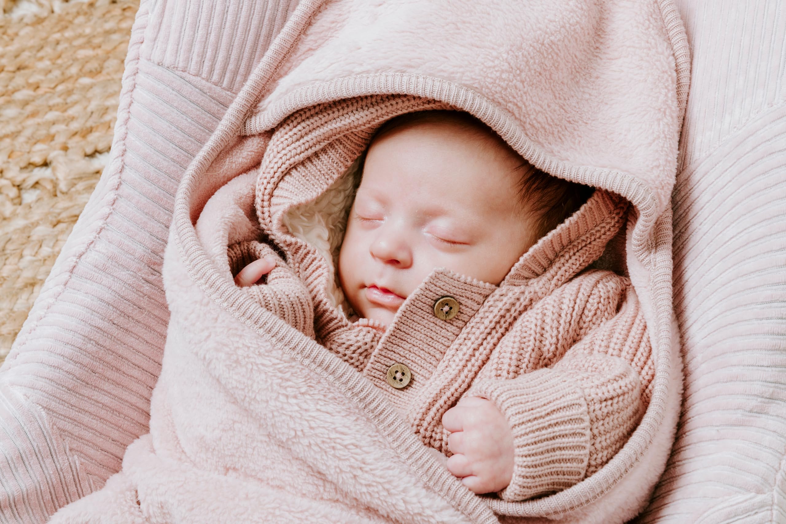 Baby's Only - Kocyk niemowlęcy z kapturem with feet Cozy - Old Pink