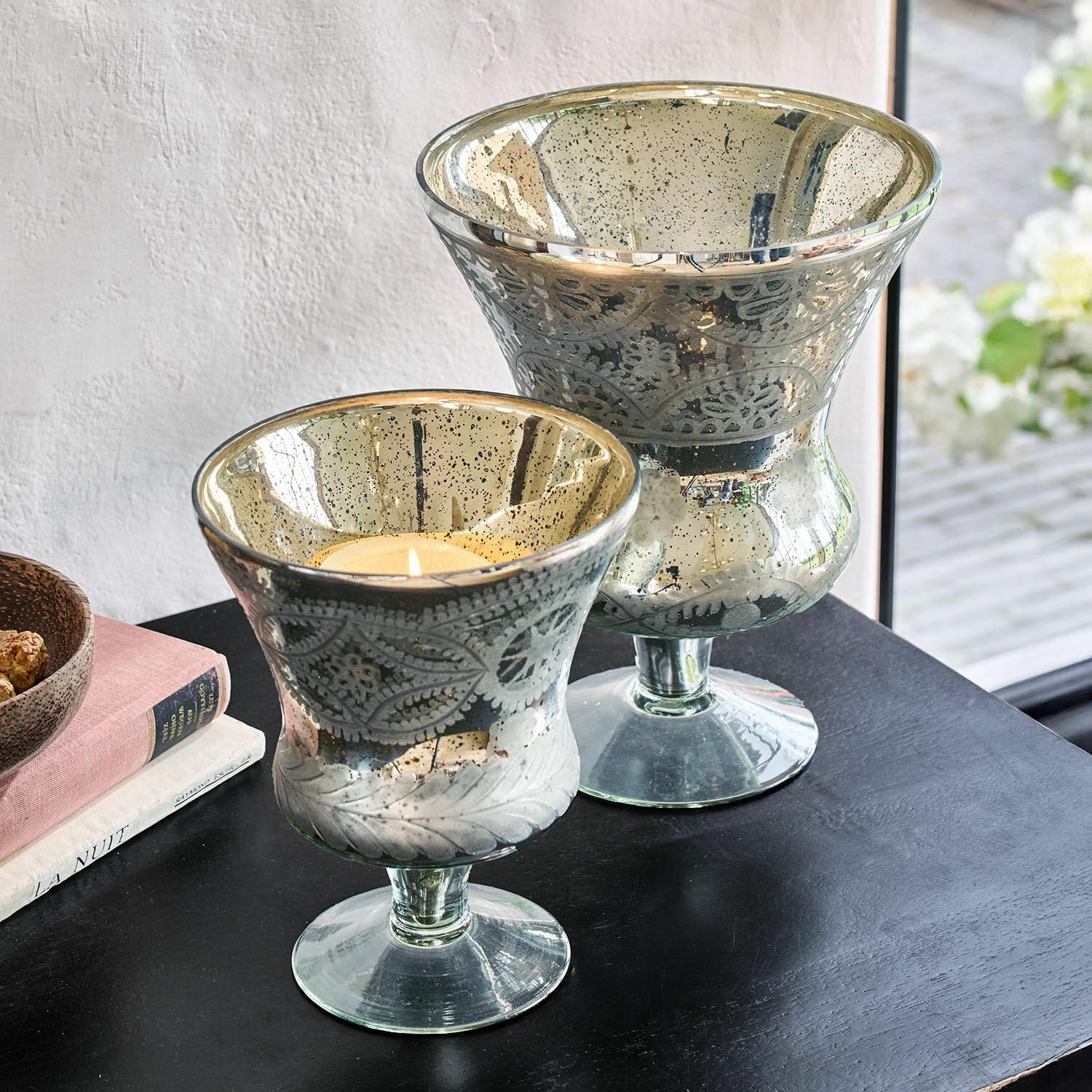 Loberon Windlicht 2er Set Zorayne, Silber/klar | Zwei Größen - Mundgeblasen - Bauernsilber-Finish - Nostalgischer Charme - Kerzenhalter - Dekoration - Glas