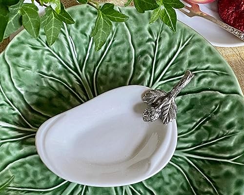 Miniatura 6 de Vagabond House Servidor de porcelana de aceitunamermeladaaceitevinagre y soporte para cuchara con acento de estaño sólido "fresa" de 4.5 pulgadas de