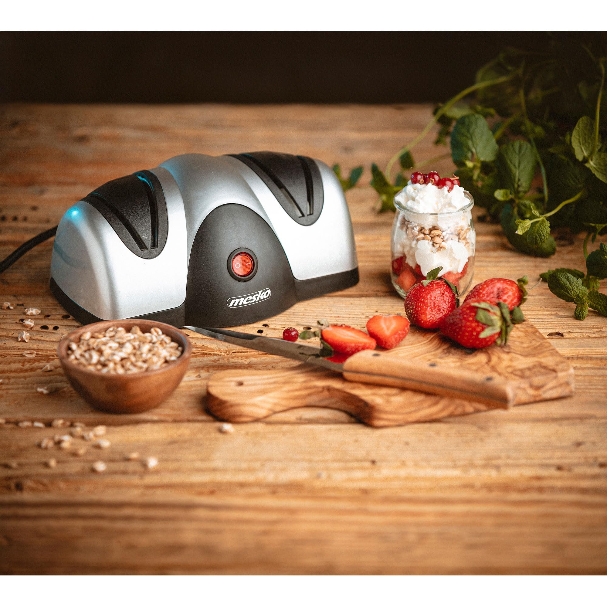 Mesko MS4516 Affilacoltelli elettrico professionale, guide inclinate per affilatura e lucidatura, ideale coltelli da cucina, forbici, 40 W