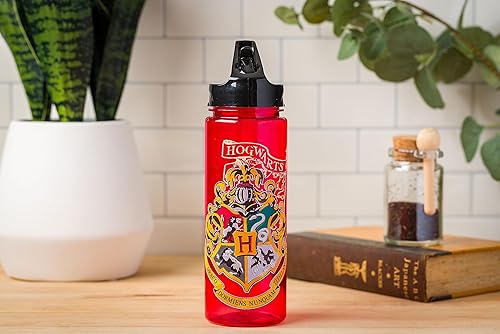 Miniatura 9 de Silver Buffalo Harry Potter Movie 1-8 Shield con bandera Tritan botella de agua 20 onzas